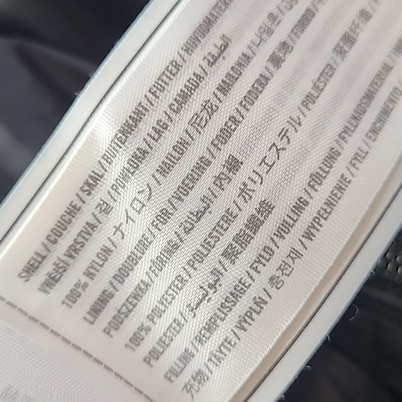 Abercrombie & Fitch black puffer vest XS - Picture 7 of 7